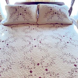 Croft and Barrow Queen Floral Quilt Set